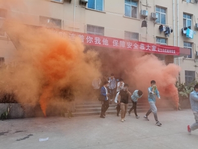 消防連接你我他，安全同行靠大家——動力與機(jī)械學(xué)院2021級11月消防演練側(cè)記